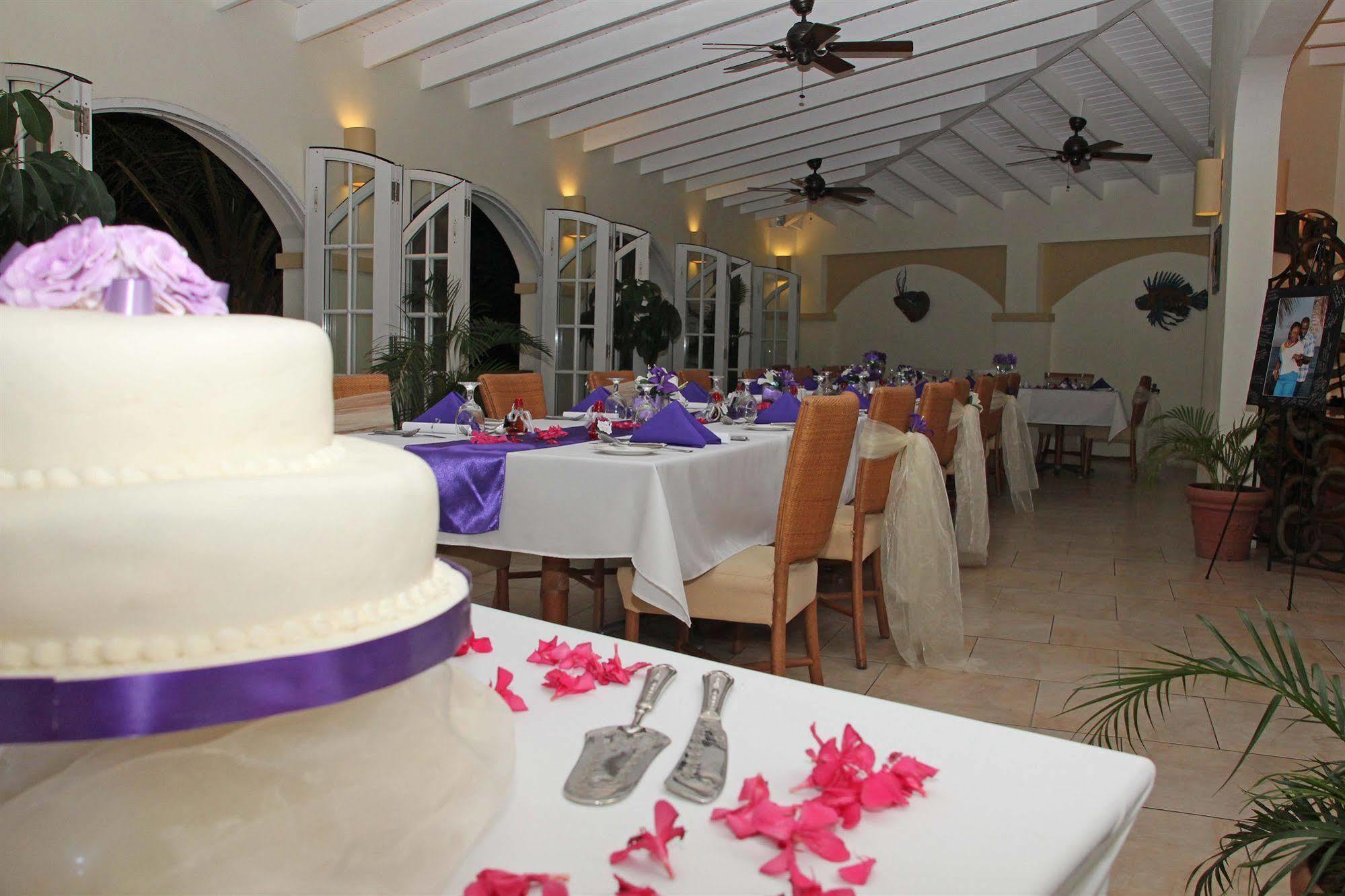 Blue Horizons Garden Resort St. George's Esterno foto